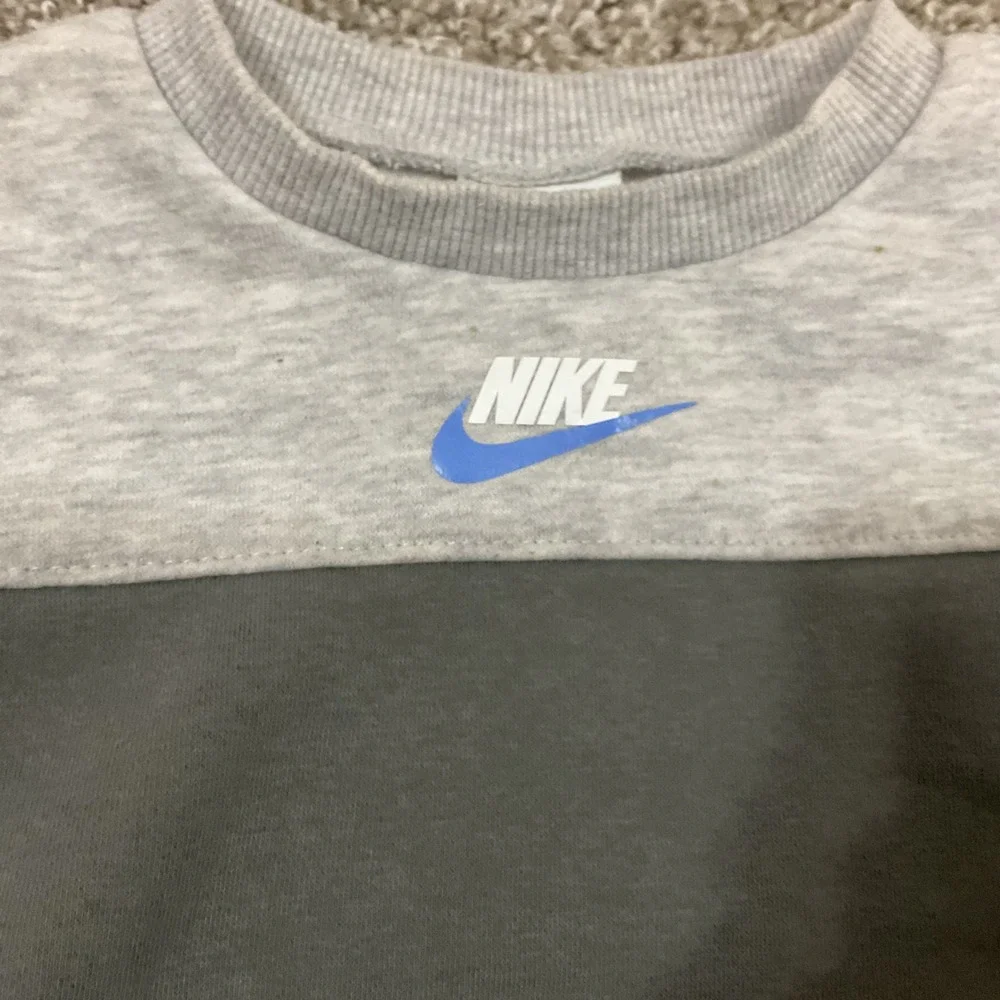 Nike Sweatshirt Kids 3T Grey‎ Colorblock Blue Swoosh Pullover Fleece